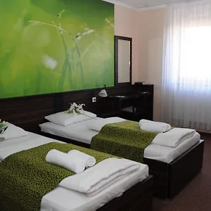Green Hotel Budapest Otel