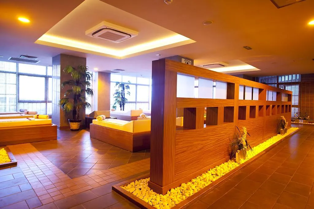 Limak Lara Deluxe Hotel & Resort Antalya