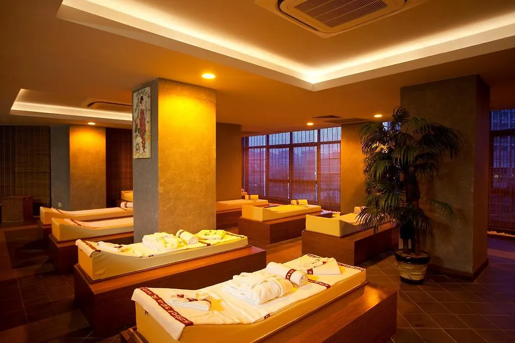 Limak Lara Deluxe Hotel & Resort Antalya